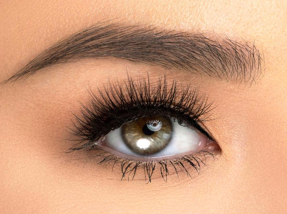 Step-by-Step Approach to False Eyelash Application