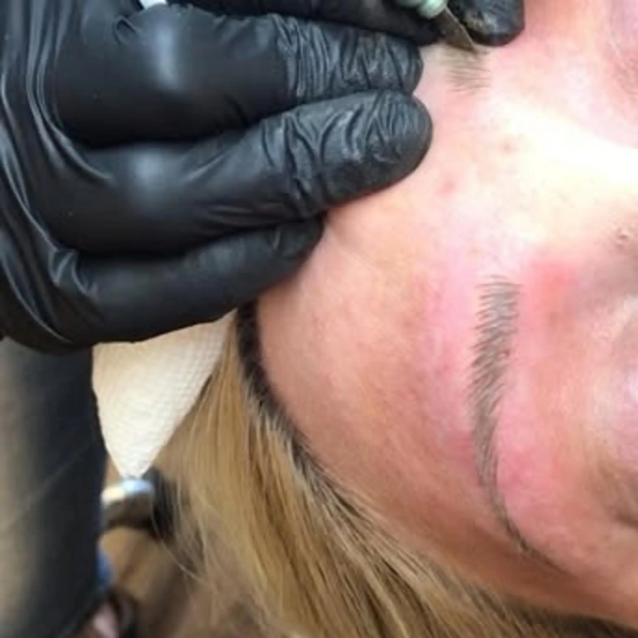 correction of uneven hybrid brow tint