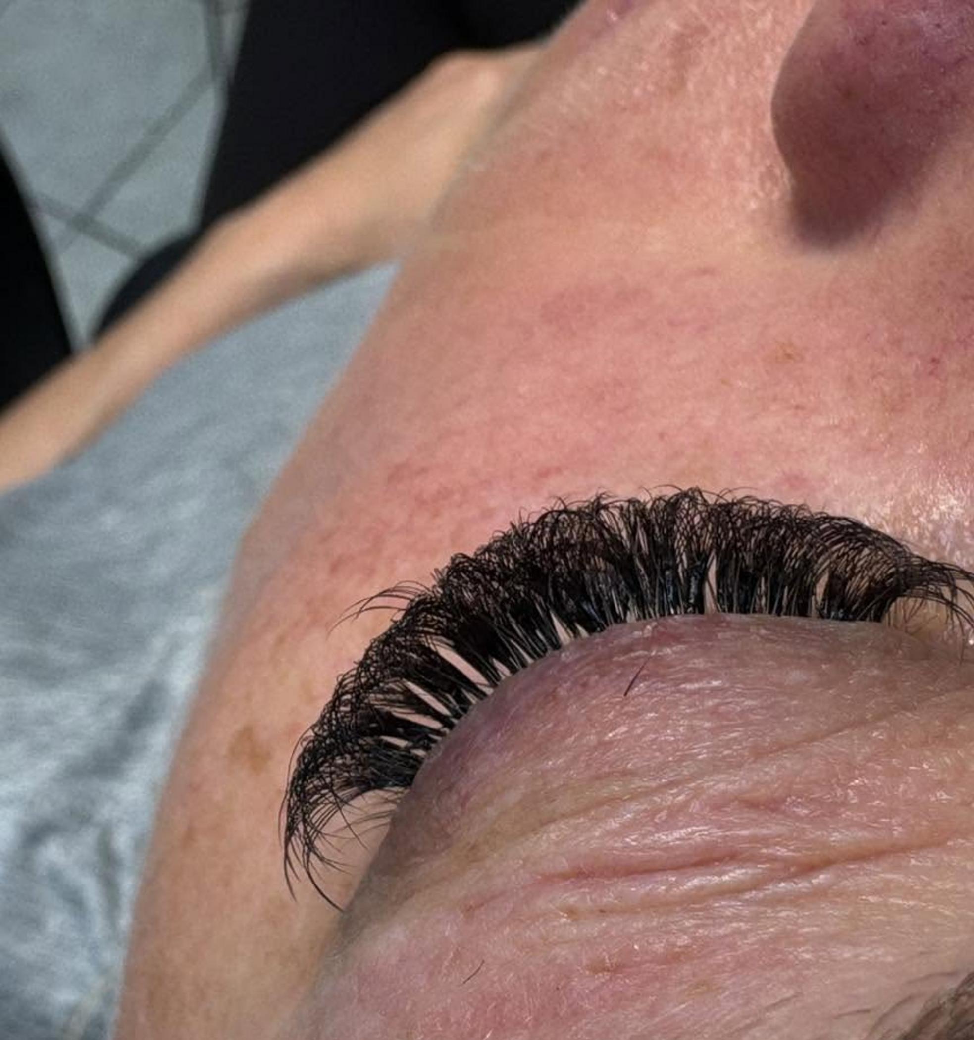 natural looking permanent eyebrow makeup