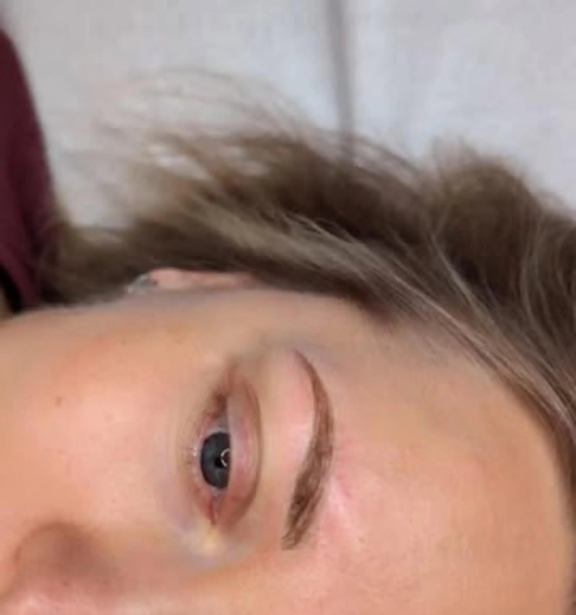 symmetry shaping eyebrow outlines studio